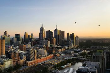 Melbourne skyline at dusk