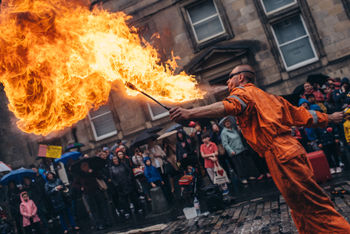Edinburgh Fringe Street Performer 