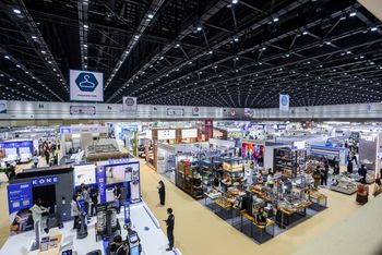 QSNCC showfloor