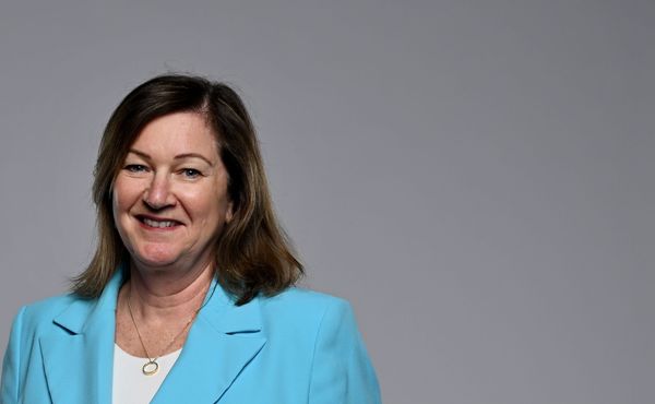 Lyn Lewis-Smith retiring