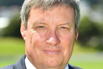 Martin Snedden
