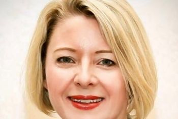 Louise Scott