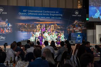 Ocean engineering experts gather on Tokyo Bay