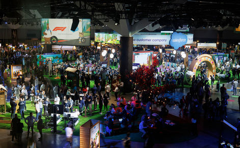 5. Salesforce World Tour 