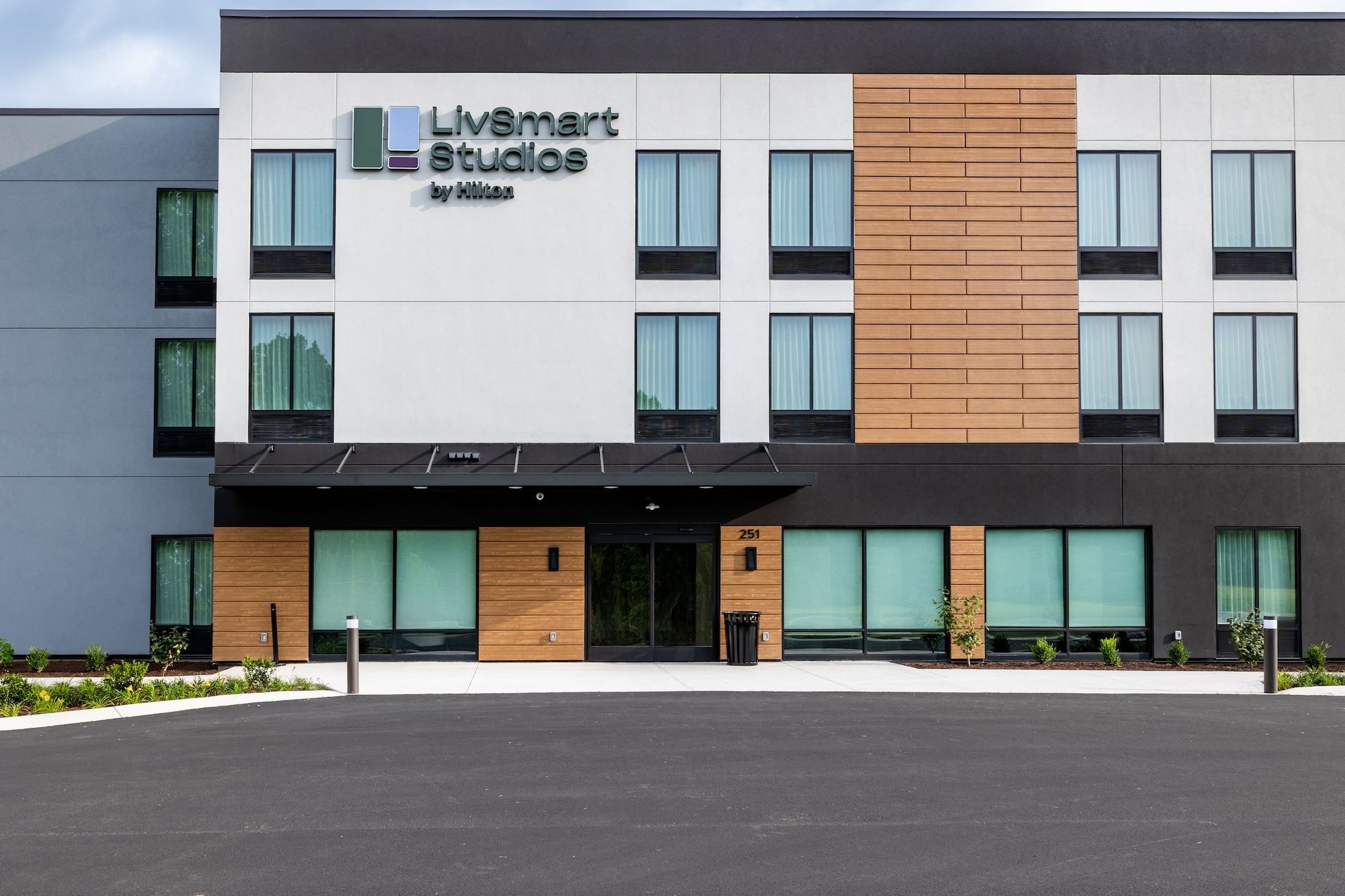 Hilton Hilton