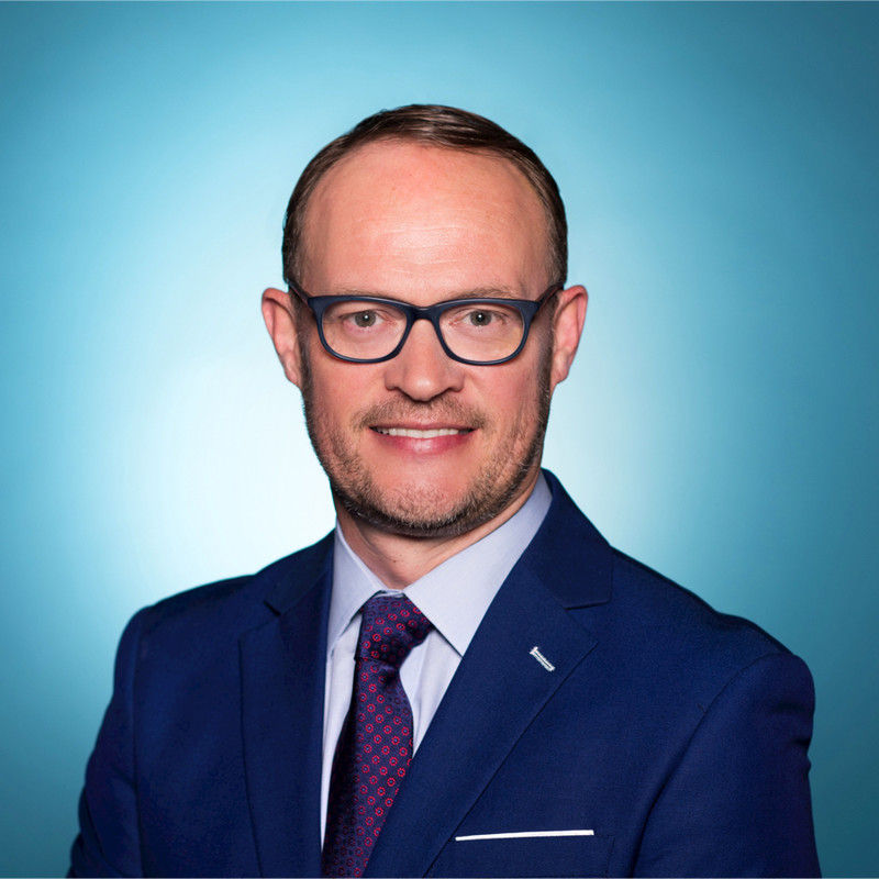 Noel O'Connell joins United Airlines as managing director of the central and Canadian division.