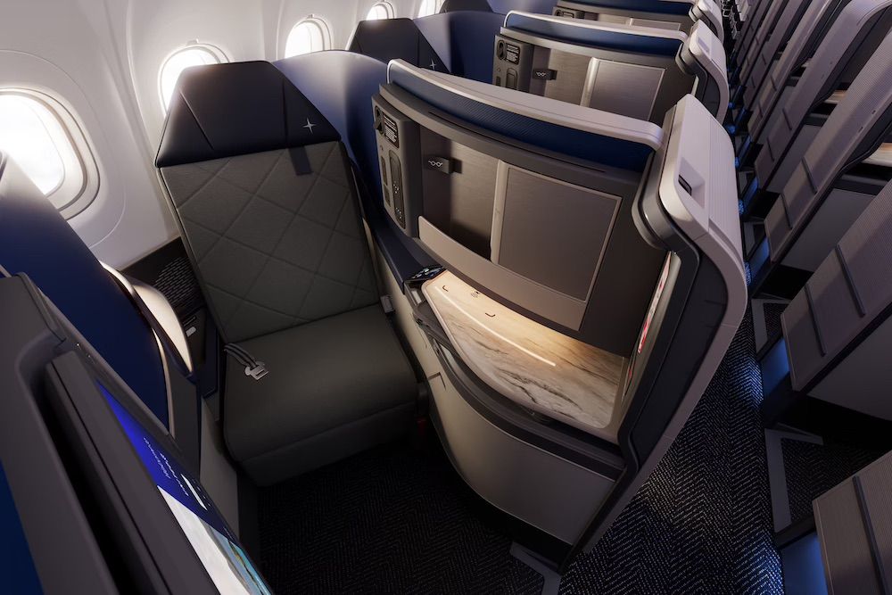The Coastliner's Polaris business class marks its debut on narrowbody aircraft.