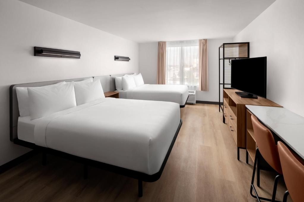 Queen Suite, StudioRes Fort MyersCredit: Marriott International