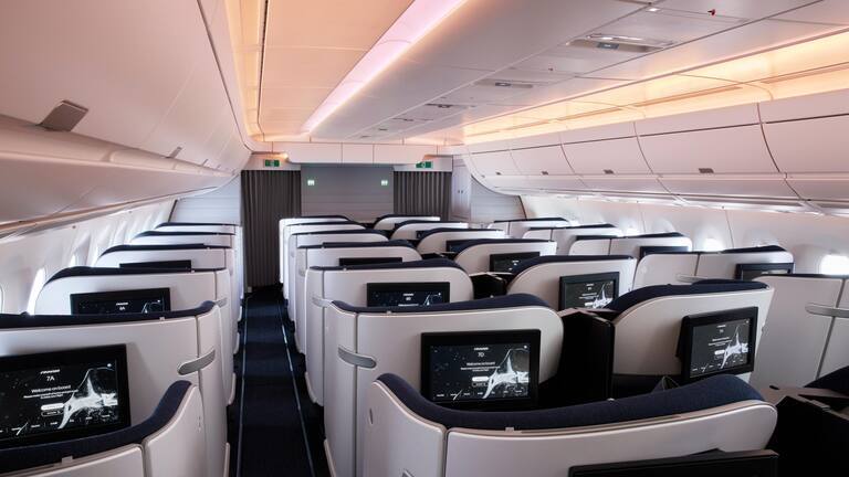 Finnair's renewed business class seat design and configurationSource: Finnair