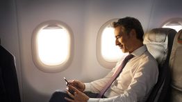 Lufthansa to roll out free messaging on long-haul flights