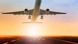 Global air searches hit 2019 levels