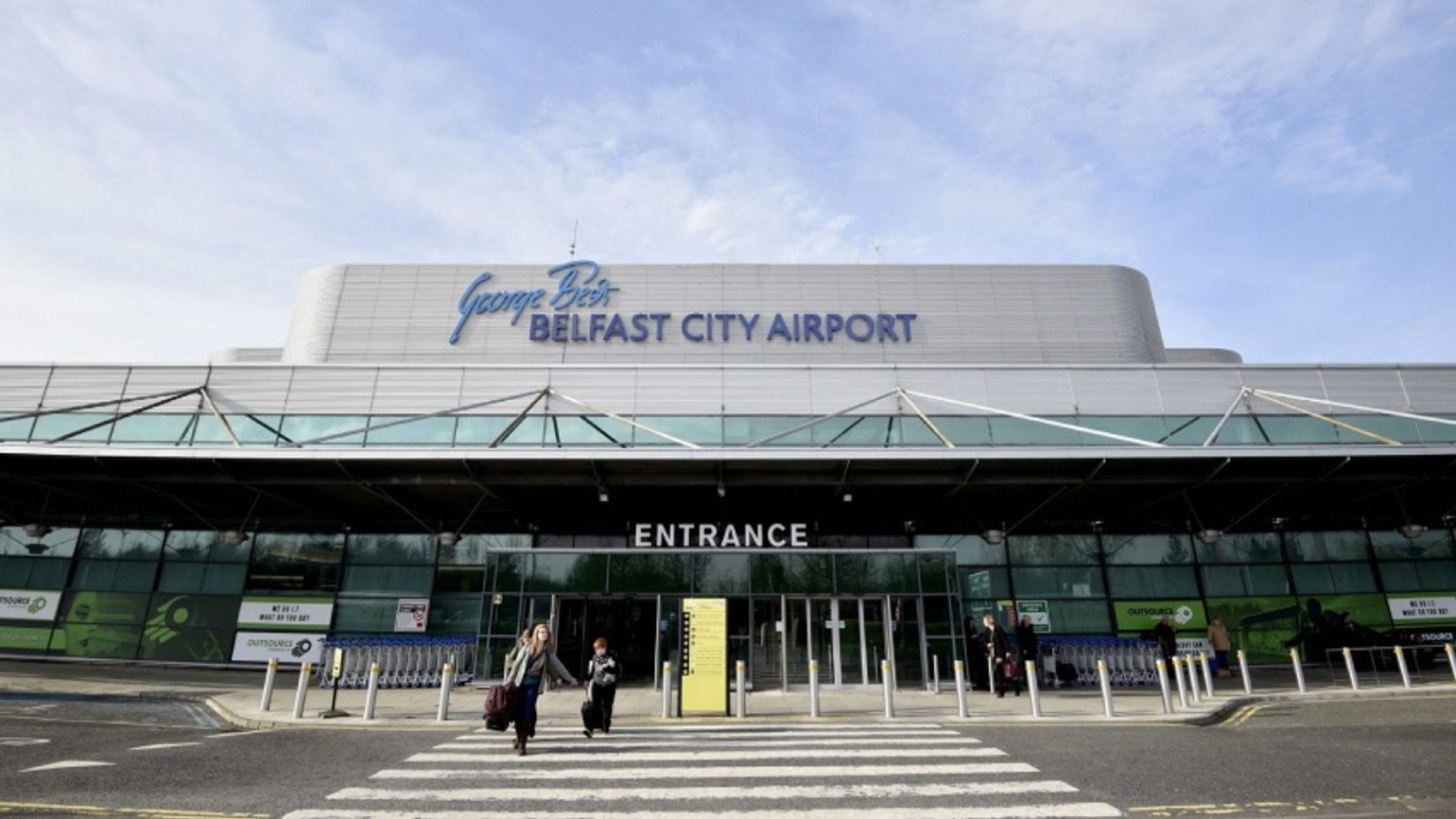 EasyJet adds domestic flights from Belfast airports