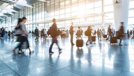Global air traffic achieves new record high in summer 2025