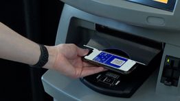 United introduces touchless check-in at Heathrow