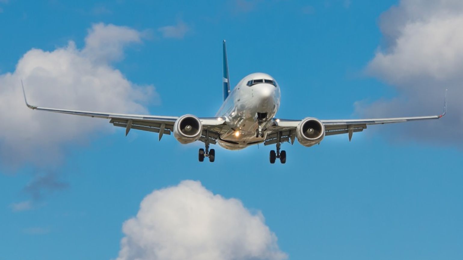 aeroplane landing