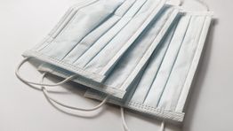 US carriers to make passenger masks a requirement