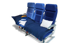Lufthansa offers lie-flat… in economy