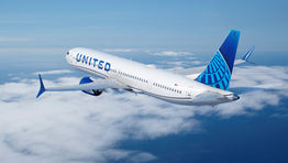 United aircraft order marks shift to premium seating and bigger planes
