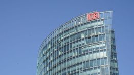 Deutsche Bahn¡¯s CEO to leave role two years early Deutsche Bahn¡¯s CEO to leave role two years early