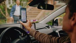 Lyft agrees to acquire Gett's UK business