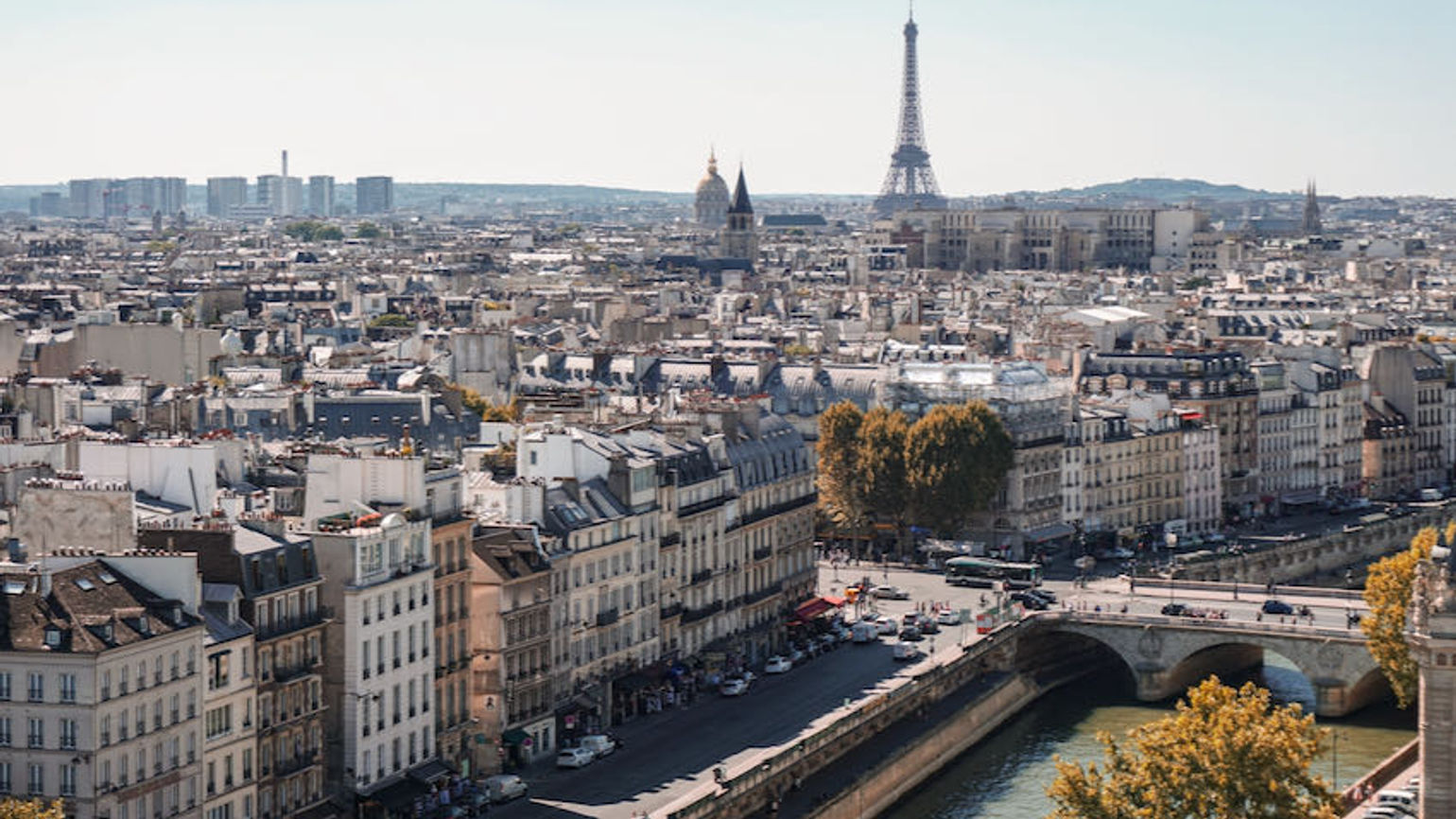Paris skyline