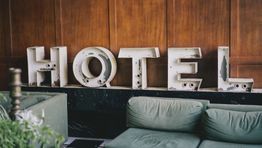CWT adds AI recommendations to RoomIt