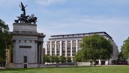 Peninsula Hotels opens first property in London