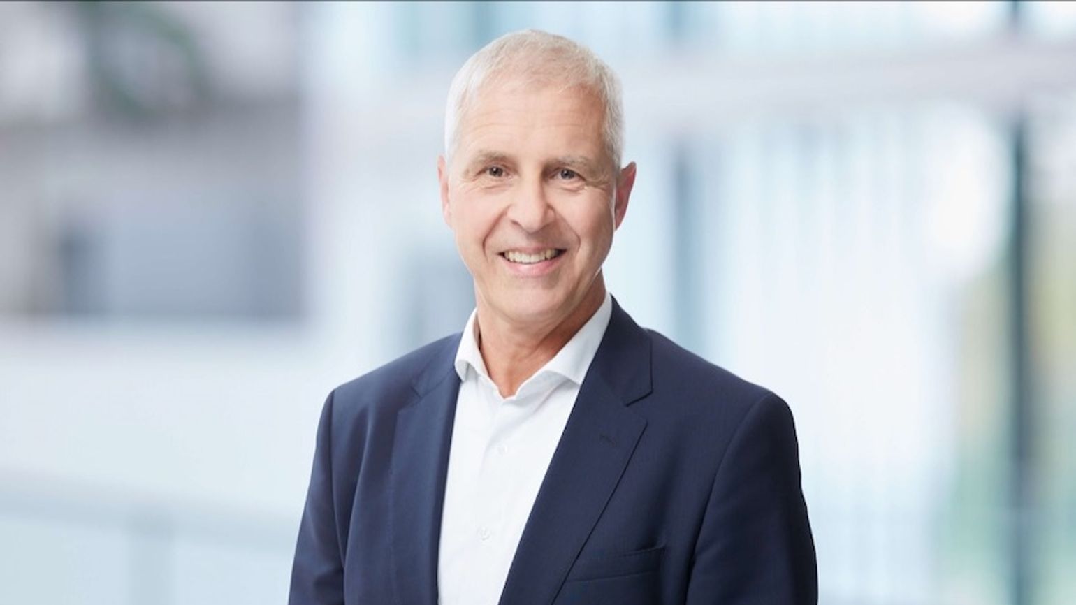 Hans-Ingo-Biehl-retires
