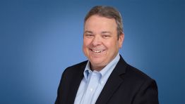 Hart steps down as United COO