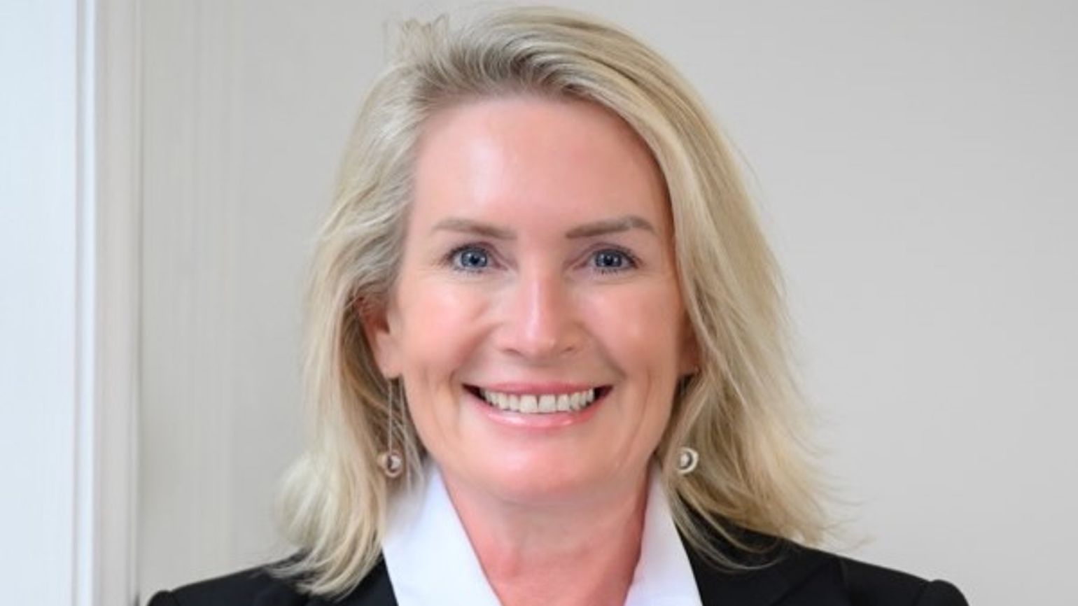 Shelley Mathews