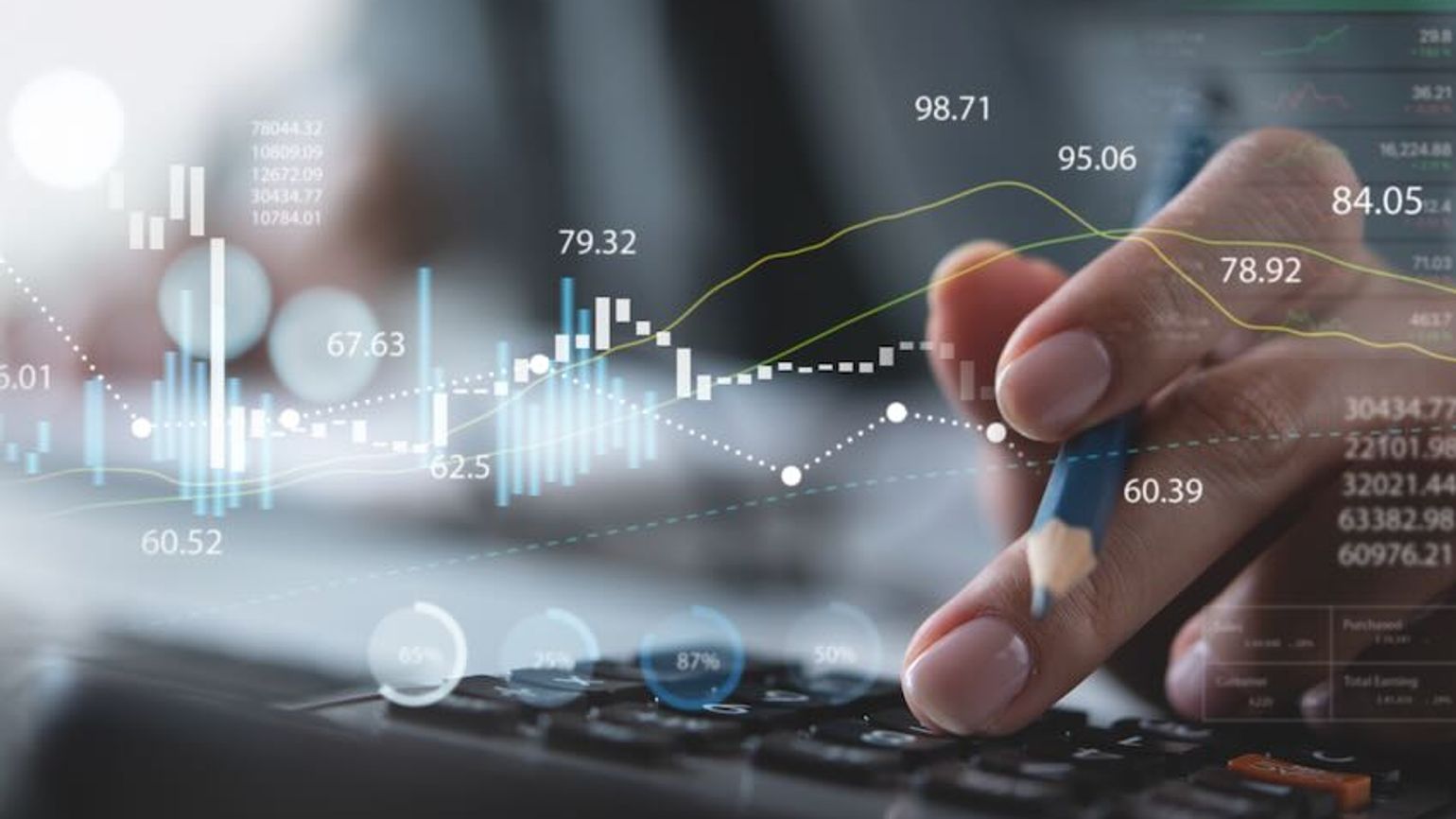 Accounting calculator AdobeStock