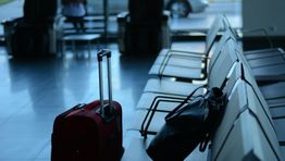 Expensify adds booking service to payment card platform