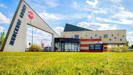 Munckhof wins management award for eleventh time