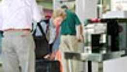 Restrictions on liquids in hand luggage to stay, says EU