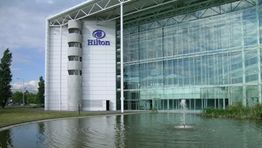 Hilton to raise $2.4 billion in flotation