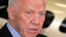 US aims for limits on alliances