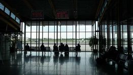 UK air passenger growth stalls