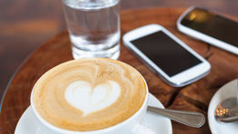 Coffee shop culture: meetings to go