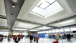 Gatwick assistance workers issue strike warning