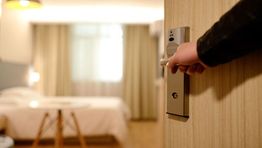 Hotels: Trading places