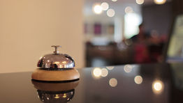 Do loyalty schemes undermine corporate buyers?
