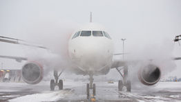 Snow causes flight disruption in the UK