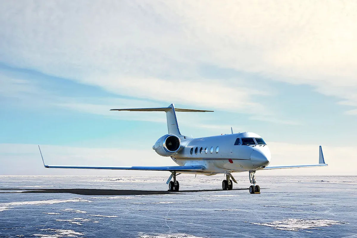 Advantage expands air charter options with new partnership