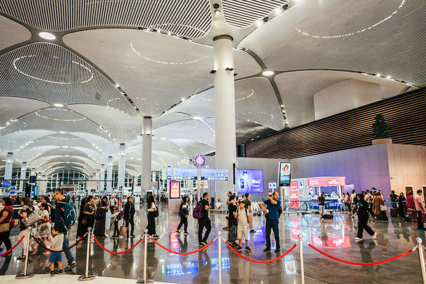 european-airports-omicron-impact