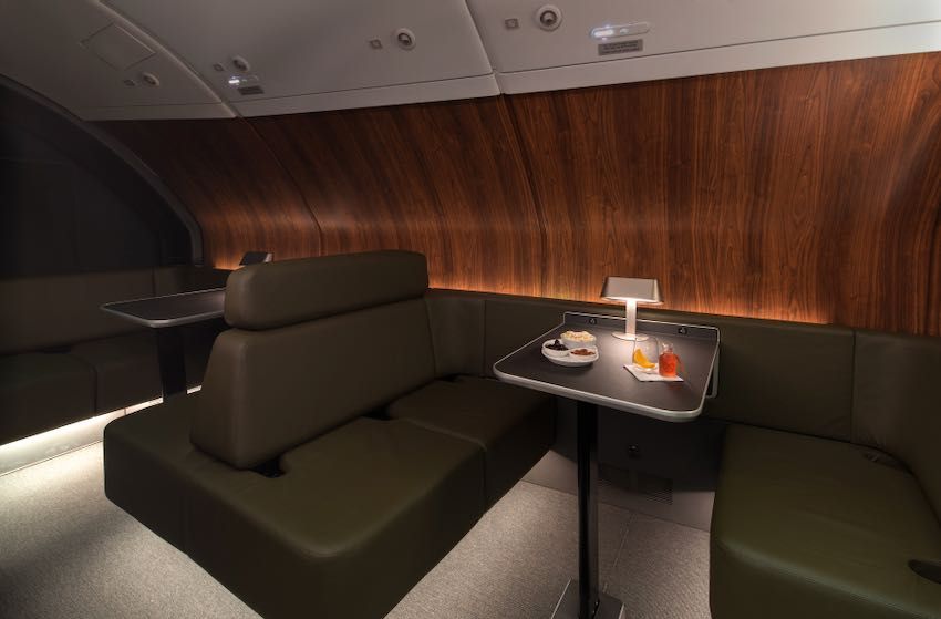 Qantas upper deck lounge