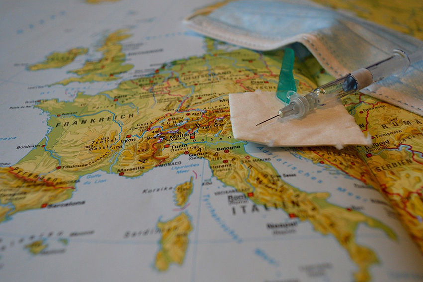 IATA calls for aviation workers to be vaccinated