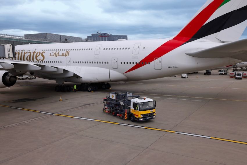 Emirates_saf_heathrow