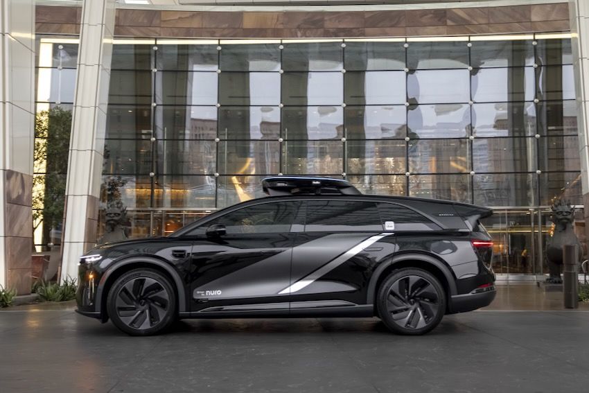Uber driverless taxi_credit Lucid