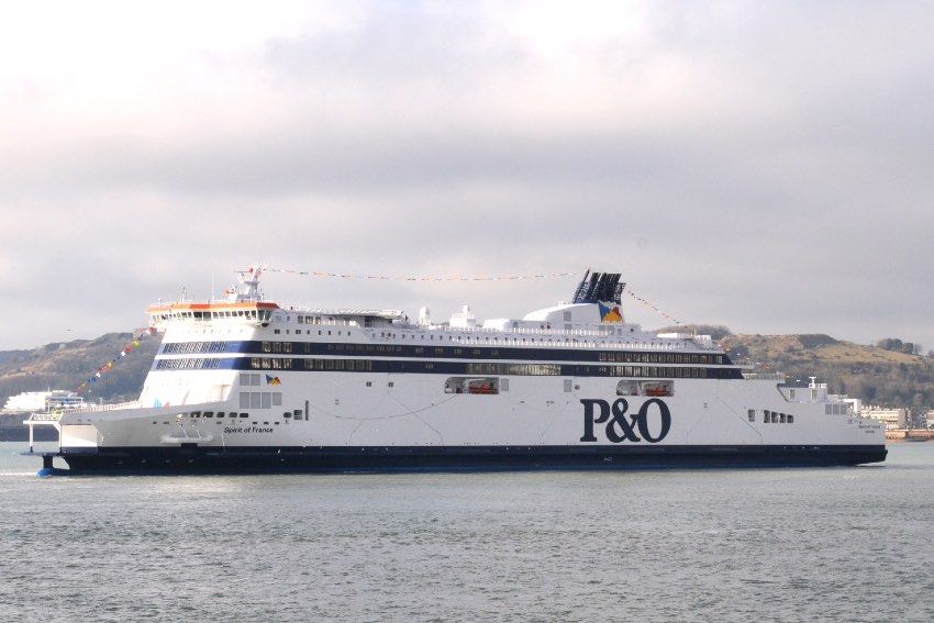 P&O Ferries fires 800 workers and cancels services