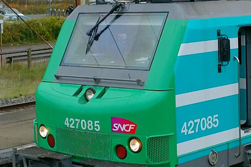 French rail to get more services and driverless trains